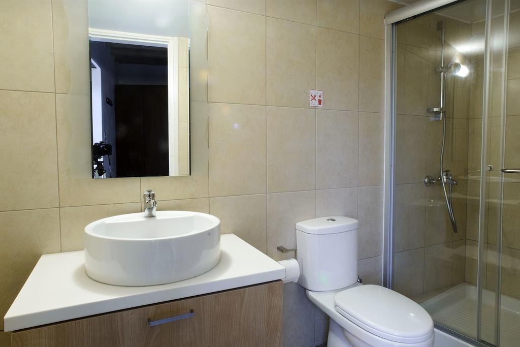 Palm Tree Oriental House And Homestay Polis Pokoj fotografie