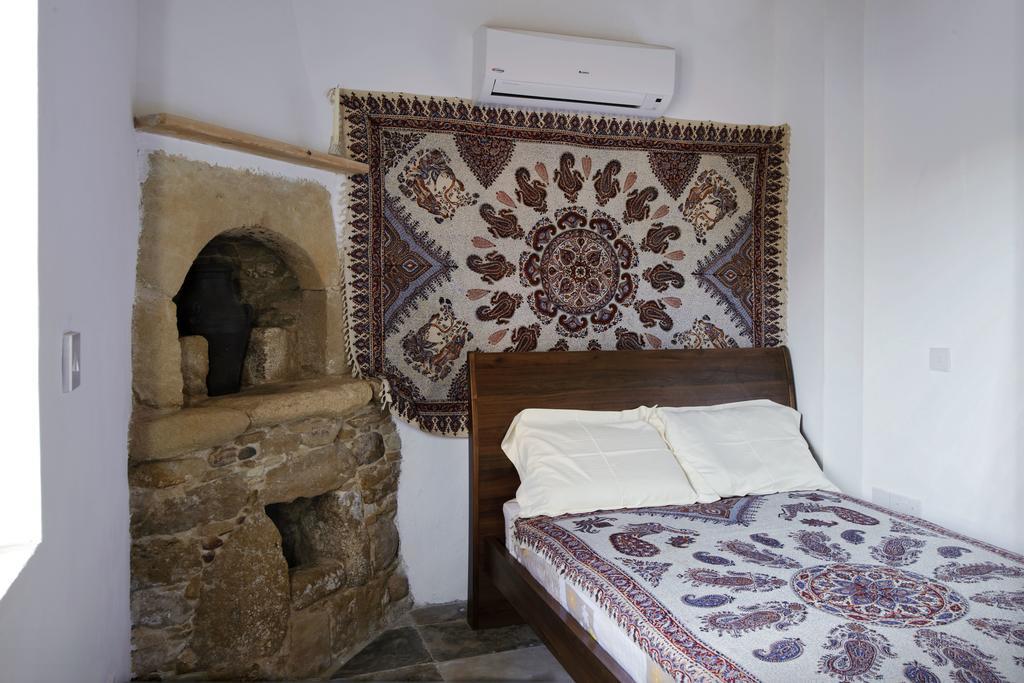 Palm Tree Oriental House And Homestay Polis Pokoj fotografie